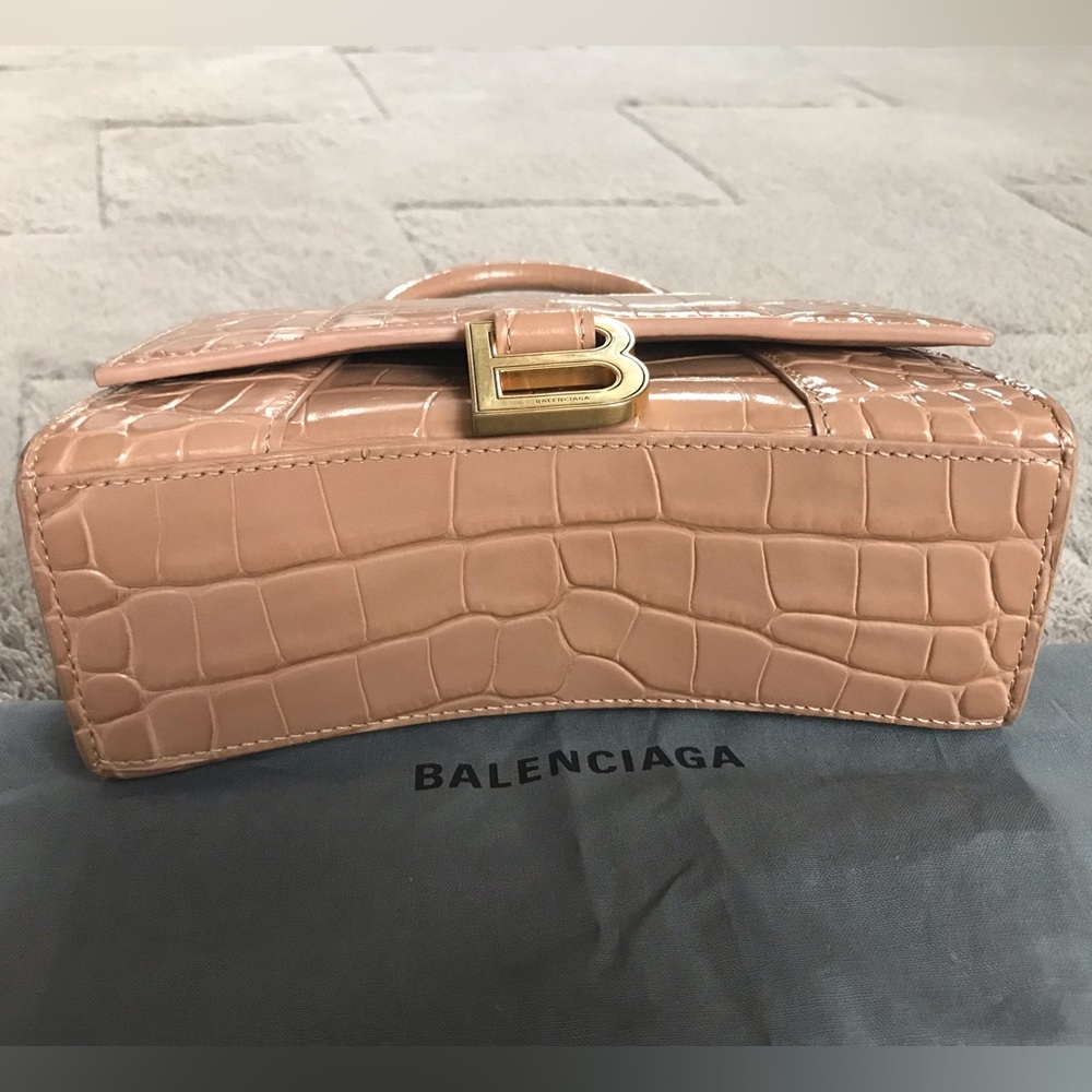 LIKE NEW🔥BALENCIAGA Extra Small Hourglass Leather Top Handle Bag🔥 - Picture 8 of 14